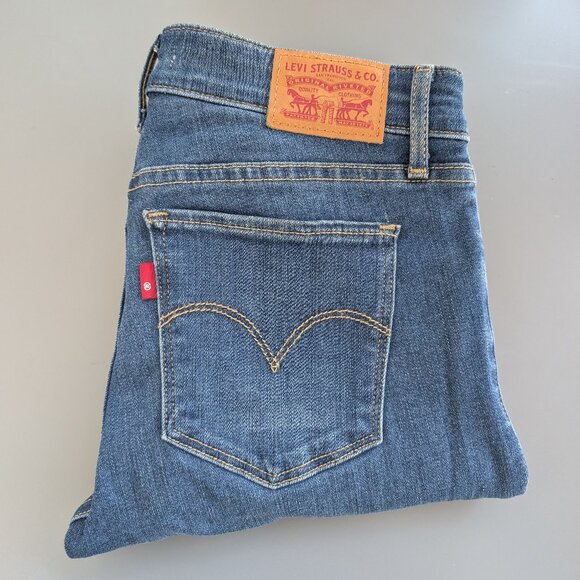 Levi's 711 Skinny Jeans (28) - Picture 2 of 8